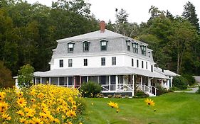Oakland House Seaside Inn & Cottages